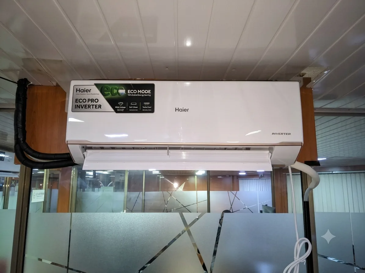 Indoor air conditioning unit installed in an office interior